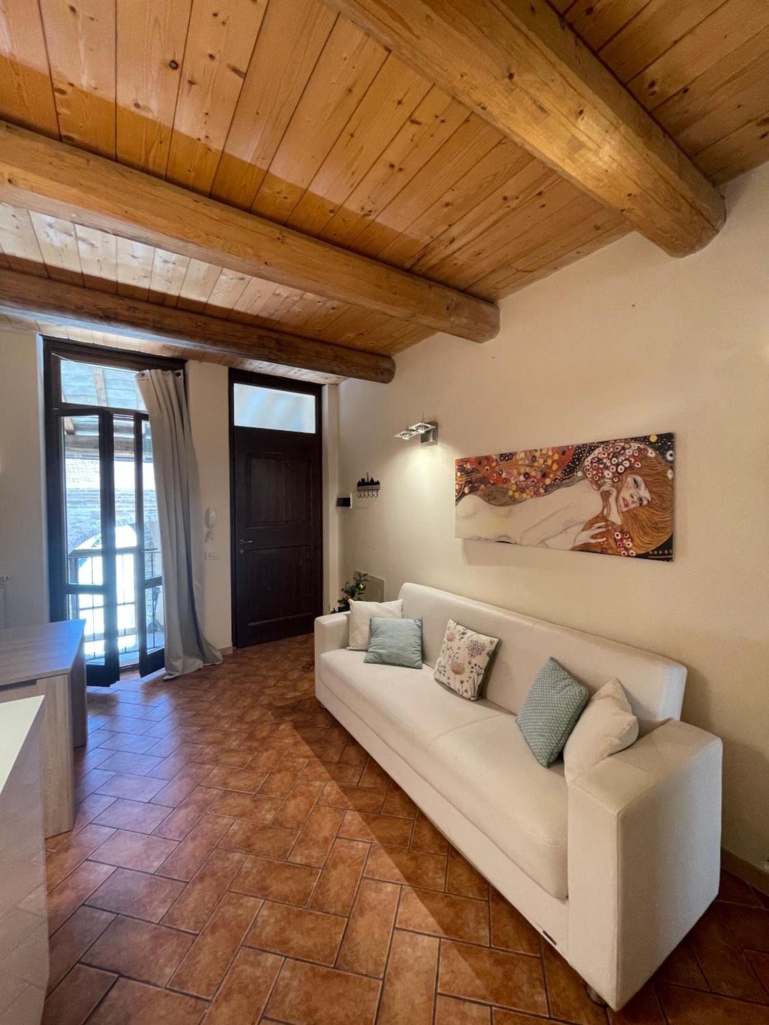 Il Borghetto Medievale Suite Фабриано Экстерьер фото