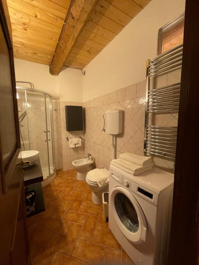 Il Borghetto Medievale Suite Фабриано Экстерьер фото
